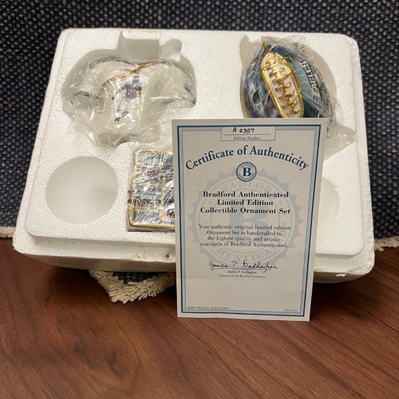 Philadelphia Eagles - Duce Staley - Christmas Ornament Collectable - Picture 4 of 4